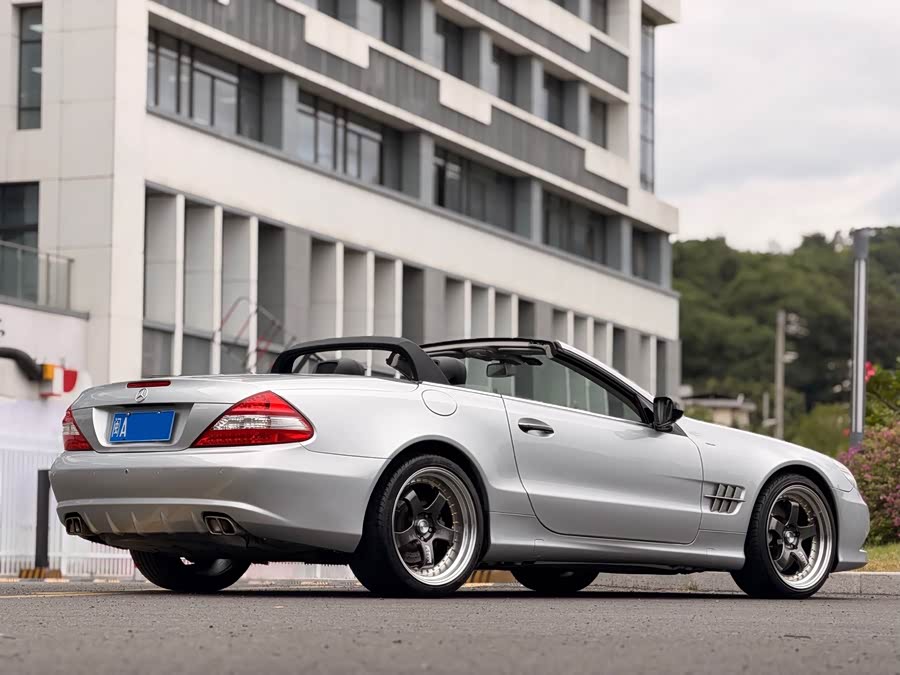 Mercedes-Benz SL Class 2012 car image #9