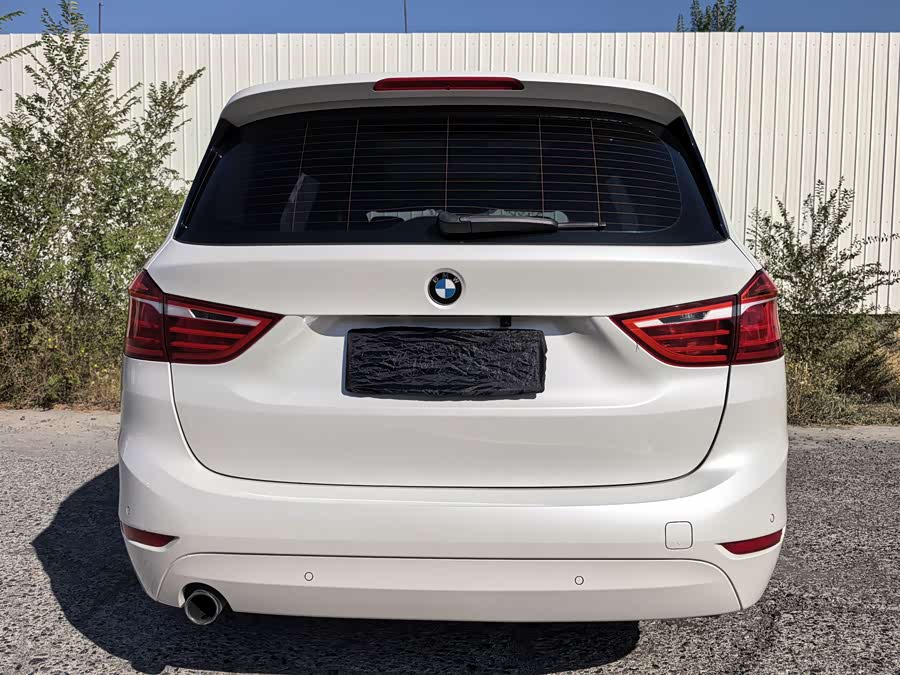 BMW 2 Series Gran Tourer 2017 car image #9