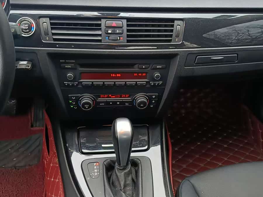 BMW 3 Series (Imported) 2011 immagine di auto #9