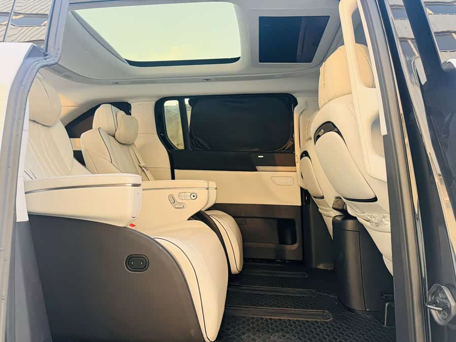 Xpeng X9 2024 imagem de carro #9