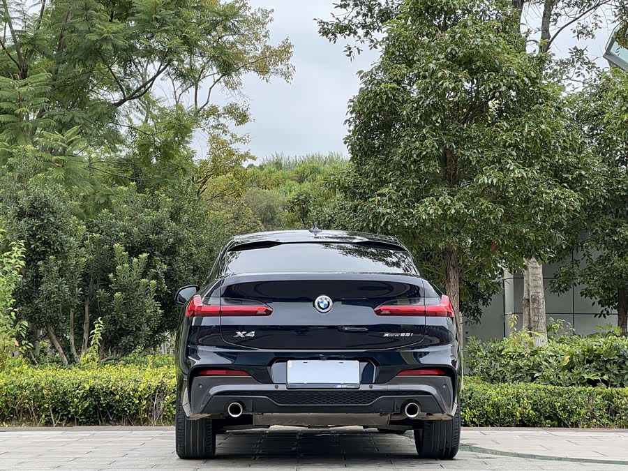 BMW X4 2018 صورة سيارة #9