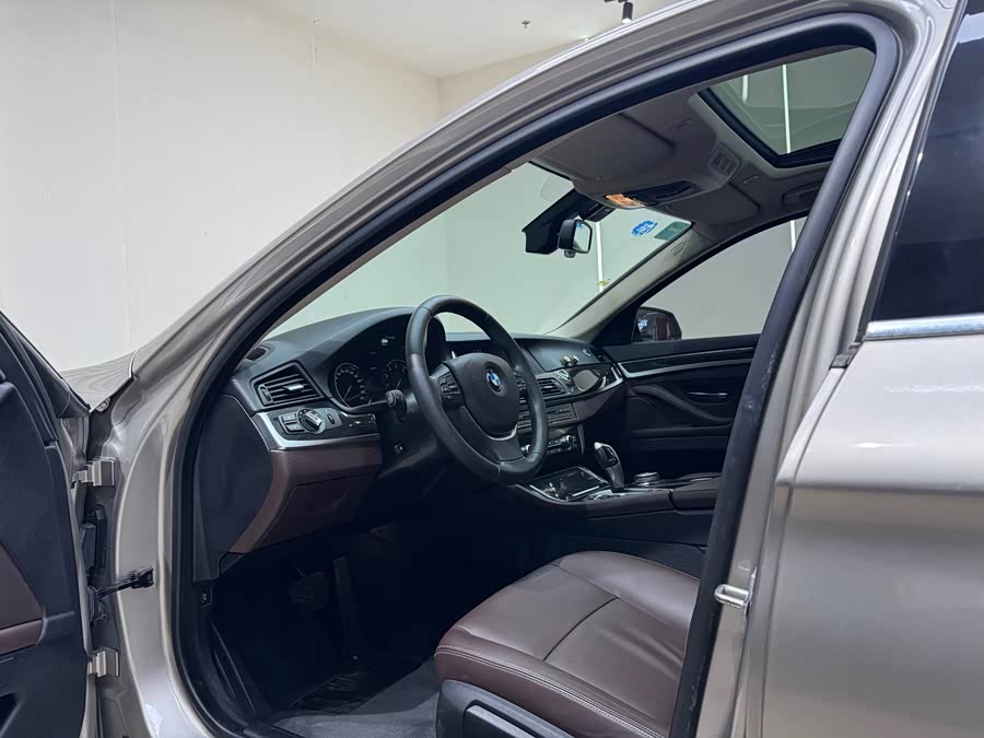 BMW 5 Series 2016 #9 BMW 5 Series 2016 car image #9