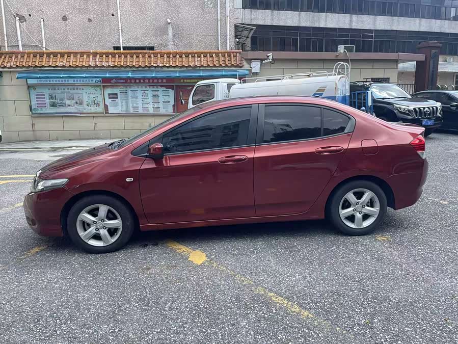 Honda City Classic 2012 #9 Honda City Classic 2012 car image #9