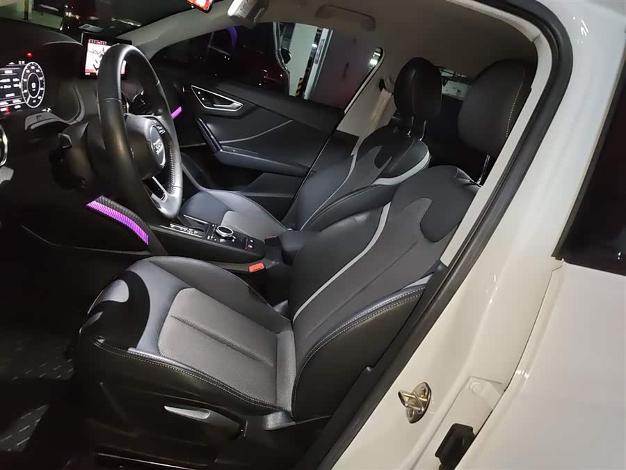 Audi Q2L e-tron 2021 #9 Audi Q2L e-tron 2021 car image #9