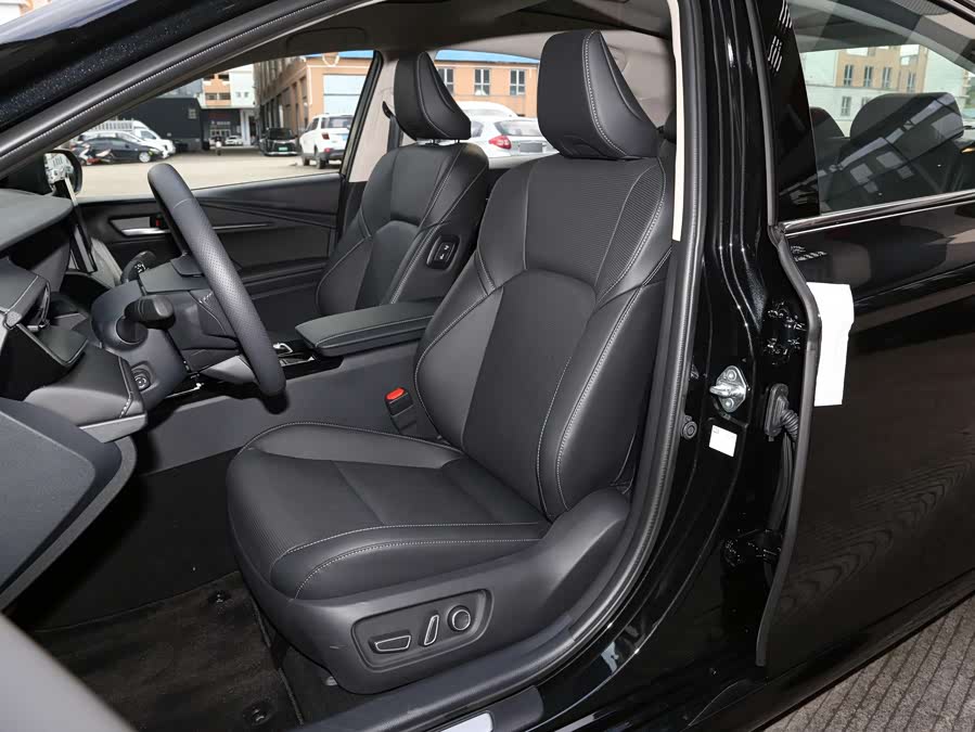 Toyota C3R 2025 car image #9