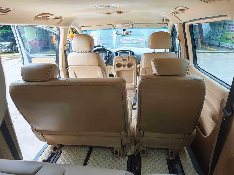 Hyundai H-1 2013 #9 Hyundai H-1 2013 car image #9