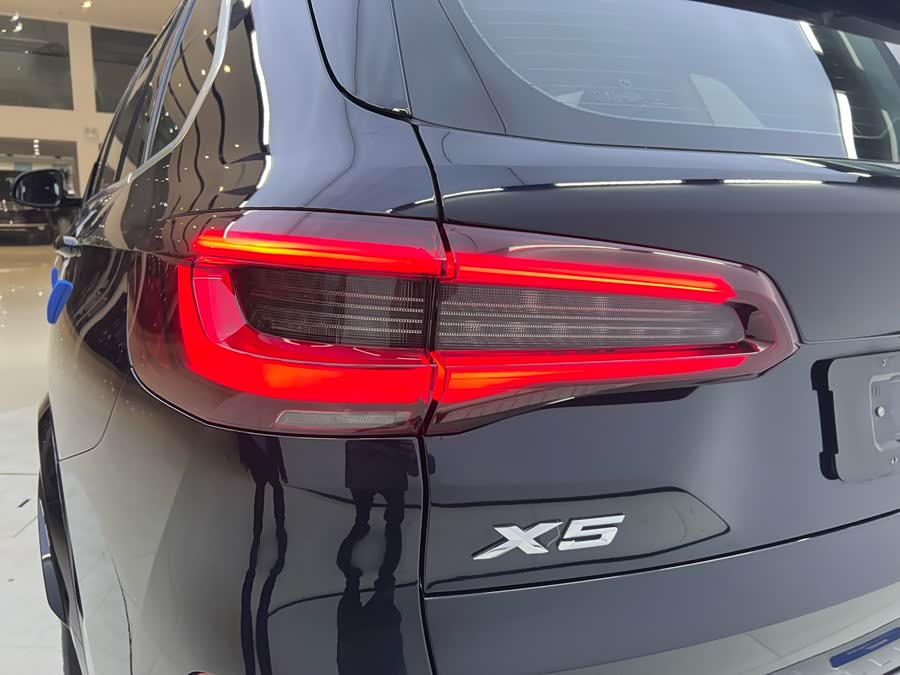 BMW X5 2022 صورة سيارة #9