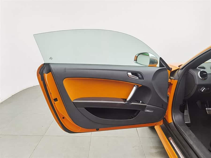 Audi TTS 2011 #9 Audi TTS 2011 car image #9