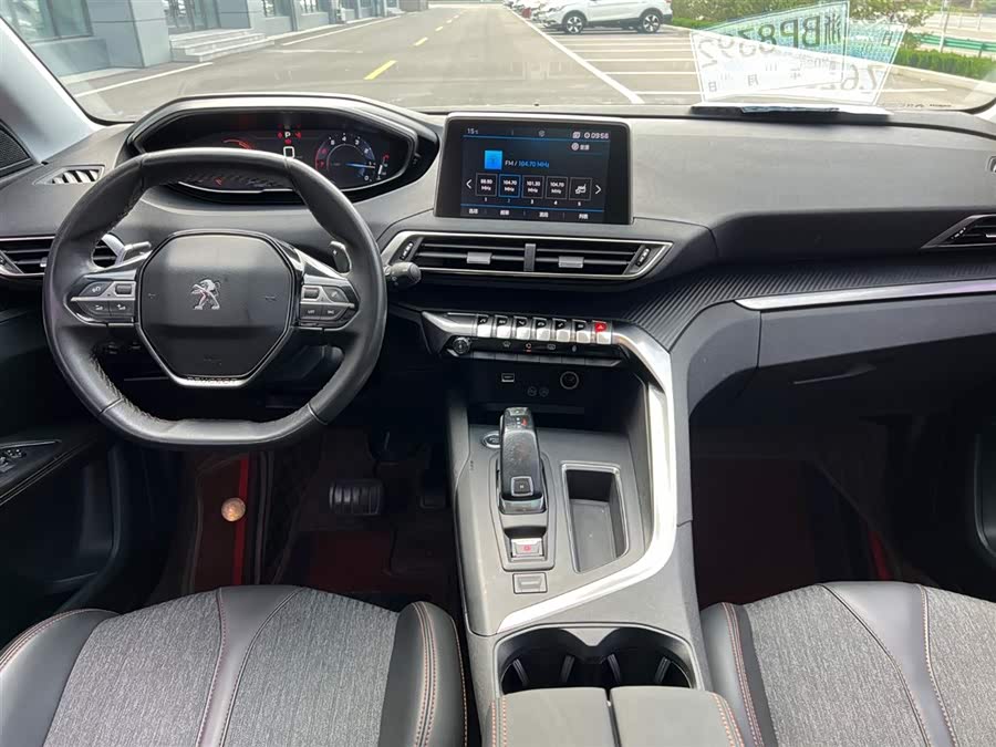 Peugeot 5008 2017 #9 Peugeot 5008 2017 car image #9