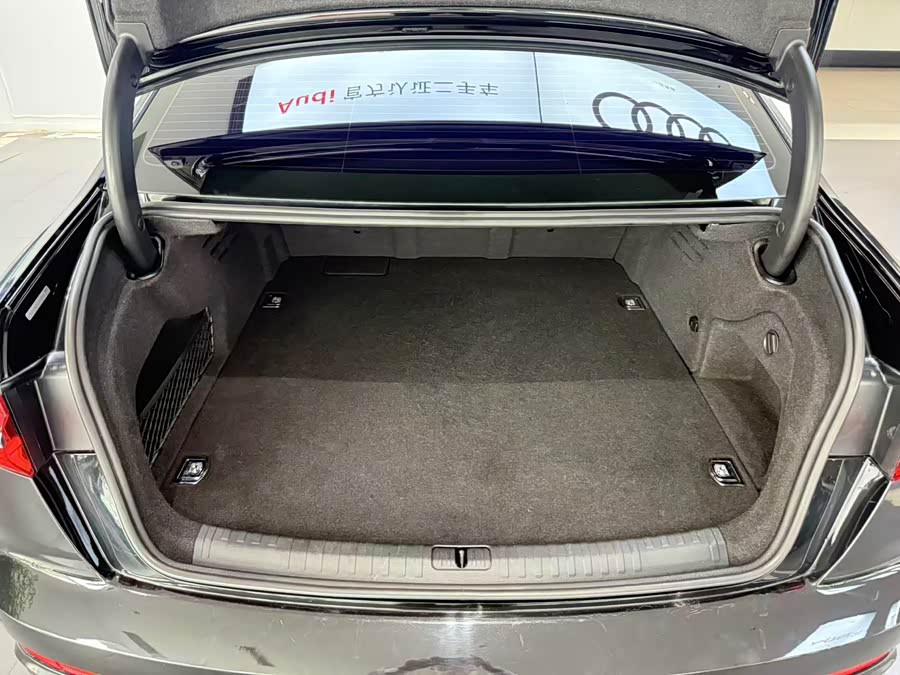 Audi A6L New Energy 2020 #9 Audi A6L New Energy 2020 car image #9