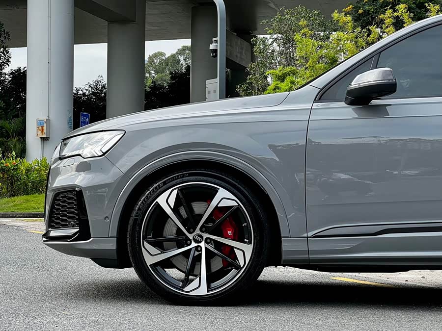 Audi SQ7 2024 immagine di auto #9