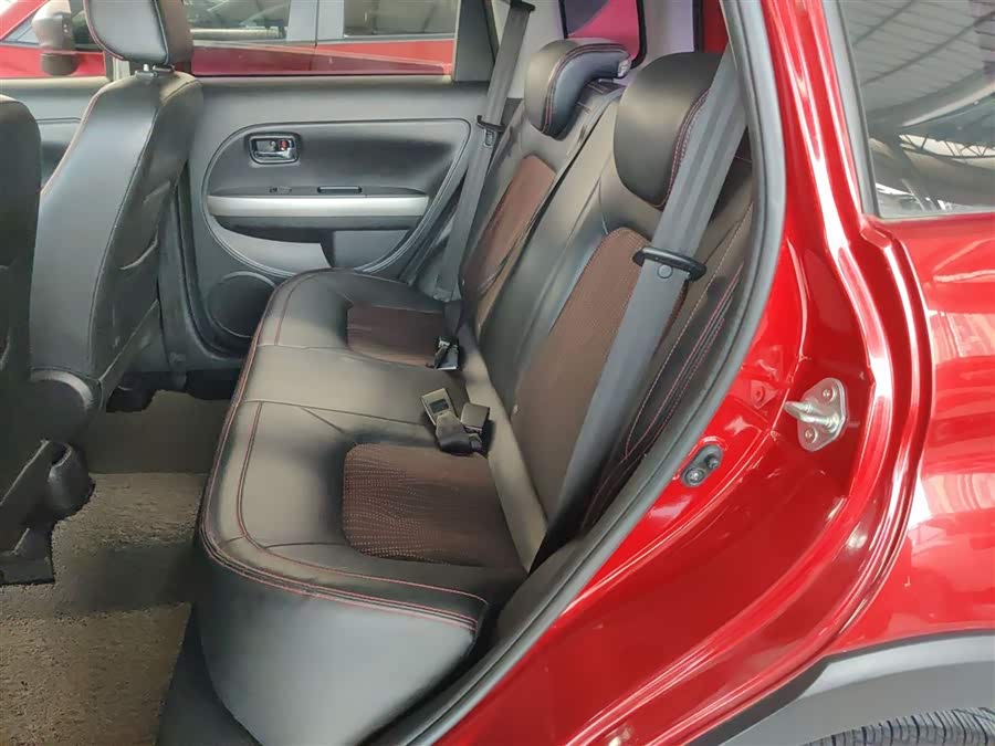 Great Wall M4 2013 car image #9