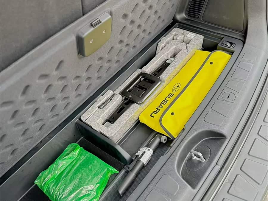 起亚 霸锐 2015 汽车图片 #9