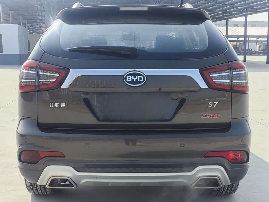 BYD S7 2017 car image #9