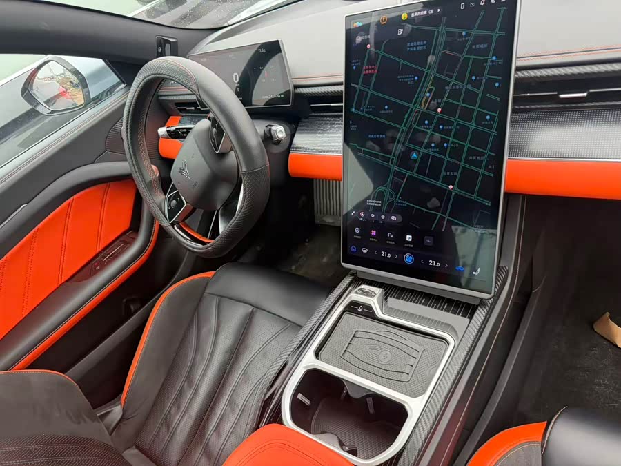 哪吒汽车 哪吒GT 2023 汽车图片 #9