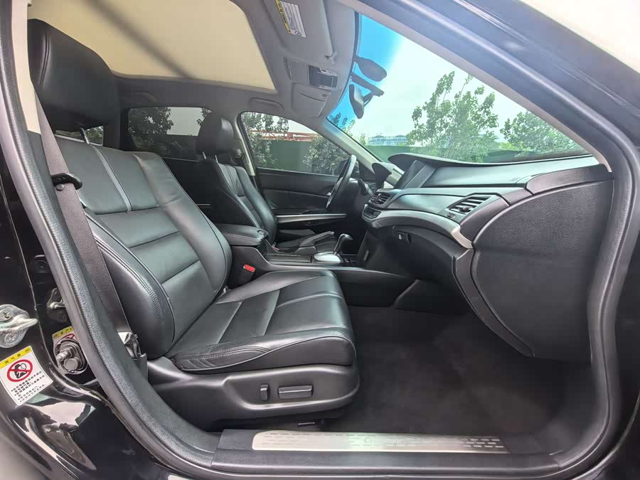 Honda CROSSTOUR 2016 car image #9