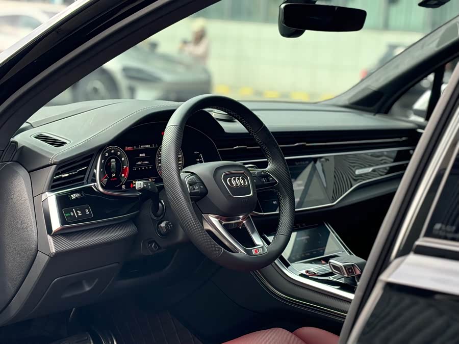 Audi SQ7 2024 изображение автомобиля #9