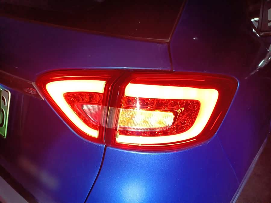 哪吒汽车 哪吒N01 2020 汽车图片 #9