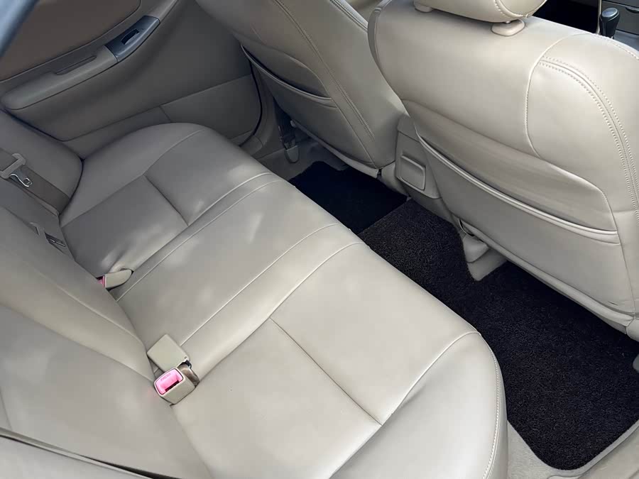 Toyota Corolla (Classic) 2014 immagine di auto #9