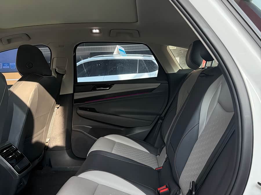 Volkswagen ID.7 Vizzion 2024 #9 Volkswagen ID.7 Vizzion 2024 car image #9