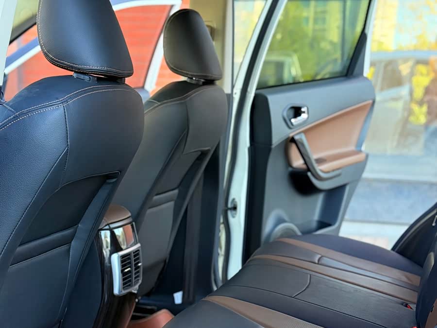 GAC Trumpchi GS5 Super 2016 car image #9