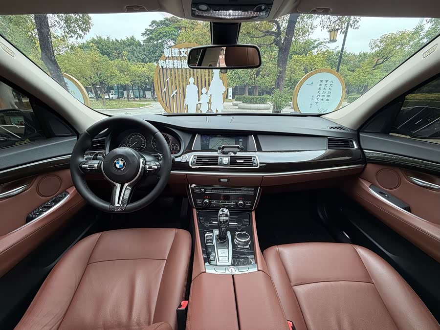 BMW 5 Series GT 2014 #9 BMW 5 Series GT 2014 immagine di auto #9