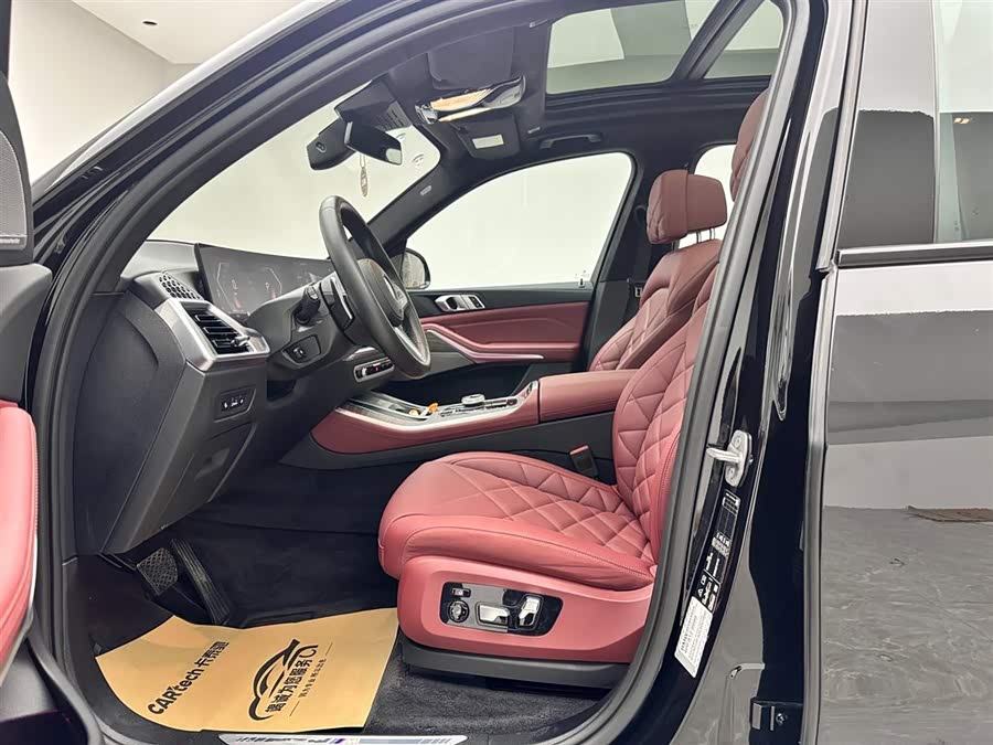 BMW X5 2023 car image #9