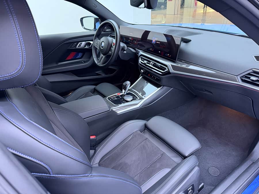 BMW M2 2024 car image #9