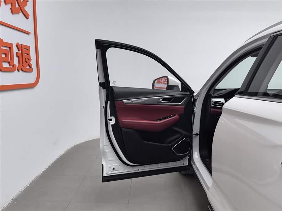 Changan CS85 Coupe 2020 car image #9