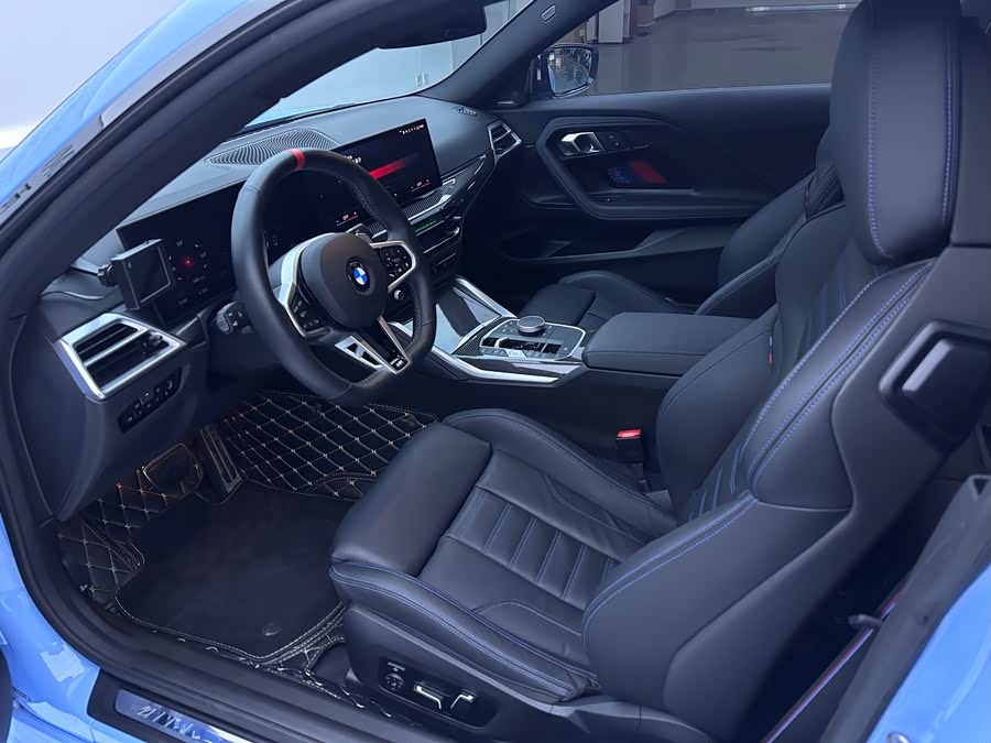 BMW M240i 2025 immagine di auto #9