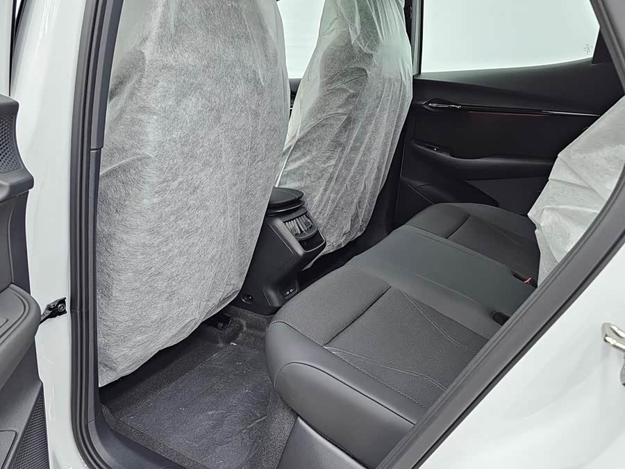 Volkswagen ID.UNYX 06 2025 imagen de coche #9