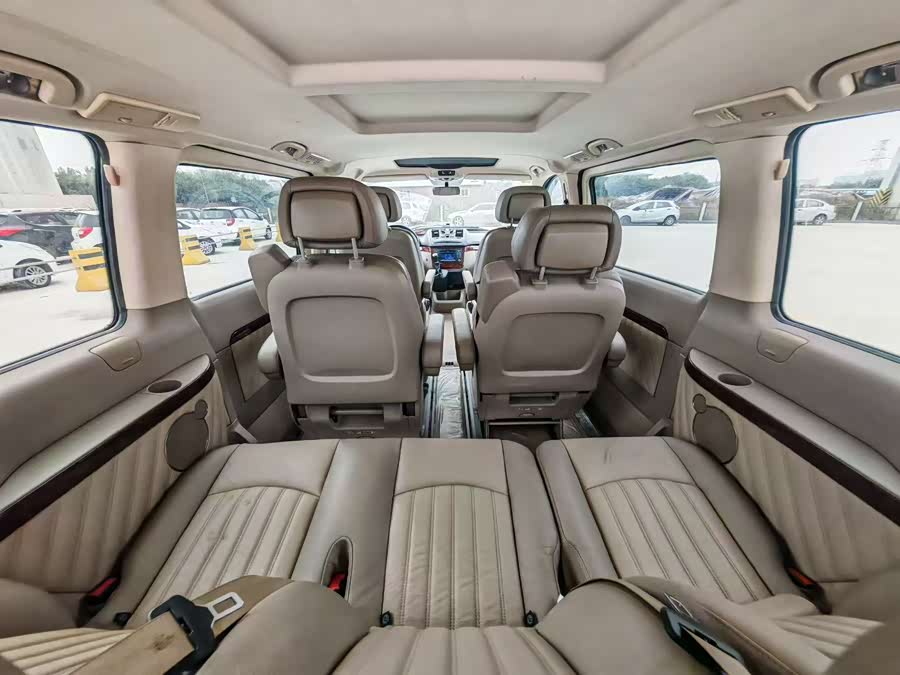 Mercedes-Benz Viano 2014 imagen de coche #9