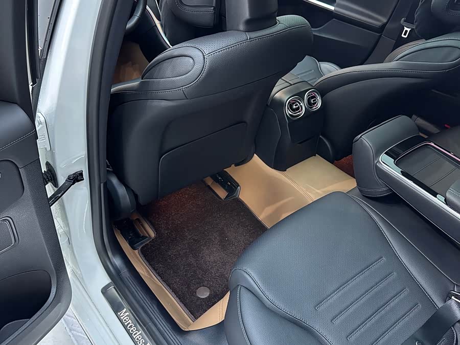 Mercedes-Benz C Class New Energy 2025 #9 Mercedes-Benz C Class New Energy 2025 car image #9