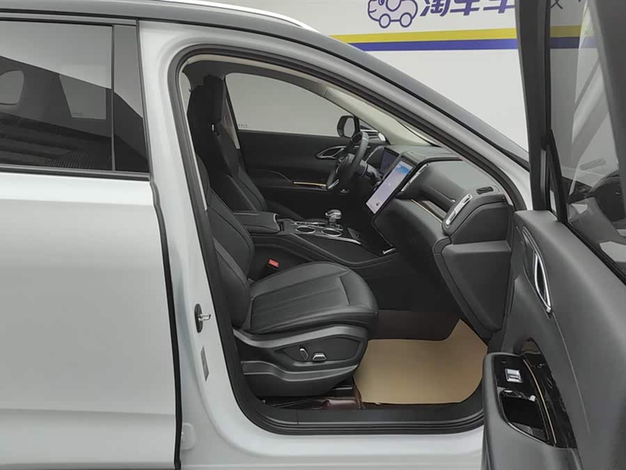 HongQi HS3 2024 car image #9