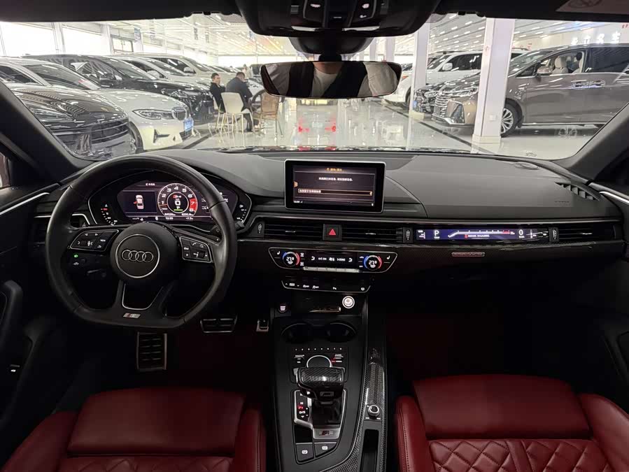 Audi S4 2020 car image #9