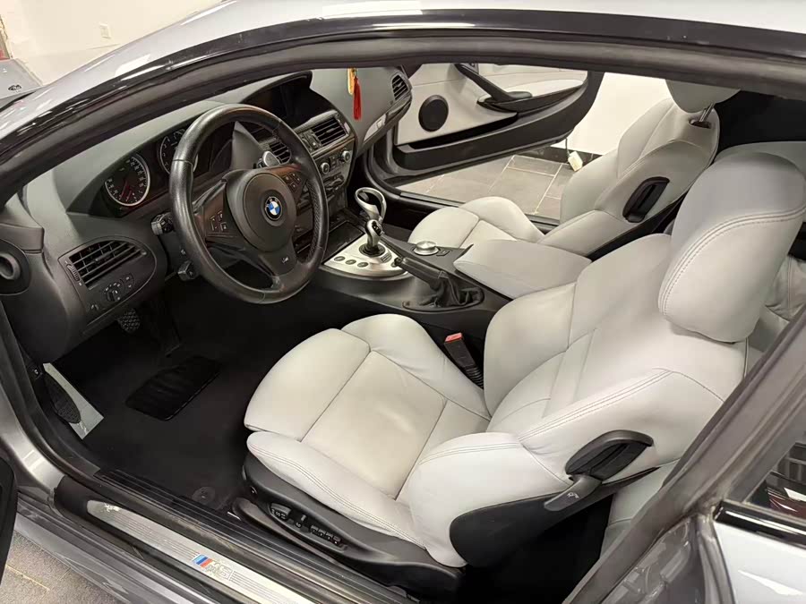 BMW M6 2006 car image #9