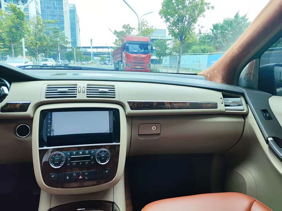 Mercedes-Benz R Class 2012 #9 Mercedes-Benz R Class 2012 car image #9