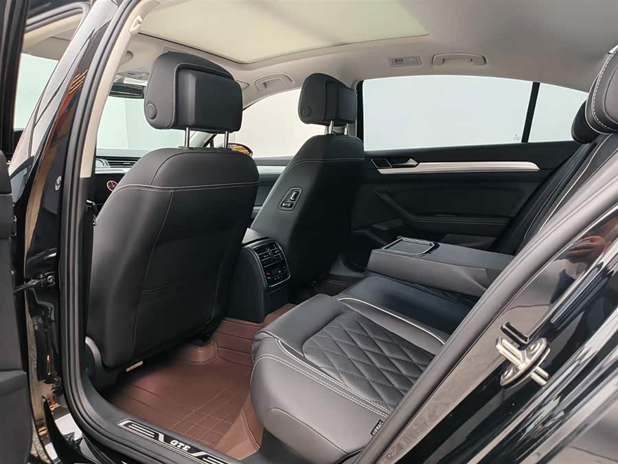 Volkswagen Magotan GTE 2023 car image #9