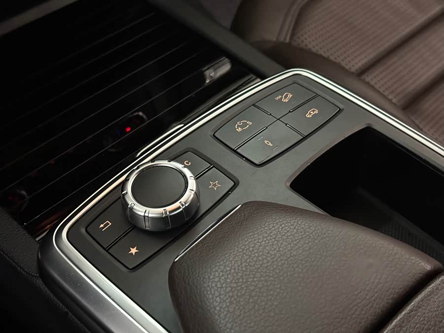 Mercedes-Benz M AMG 2015 image de voiture #9