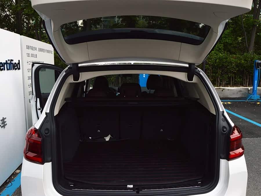 BMW iX3 2022 car image #9