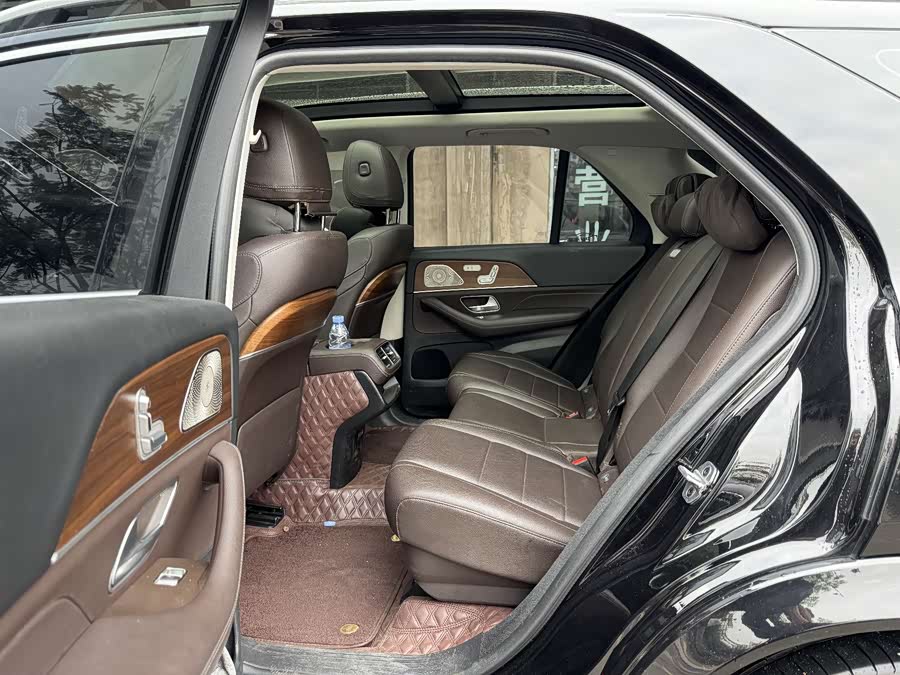 Mercedes-Benz GLE Class New Energy 2022 car image #9