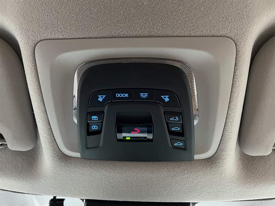 Toyota Corolla Cross 2022 immagine di auto #9