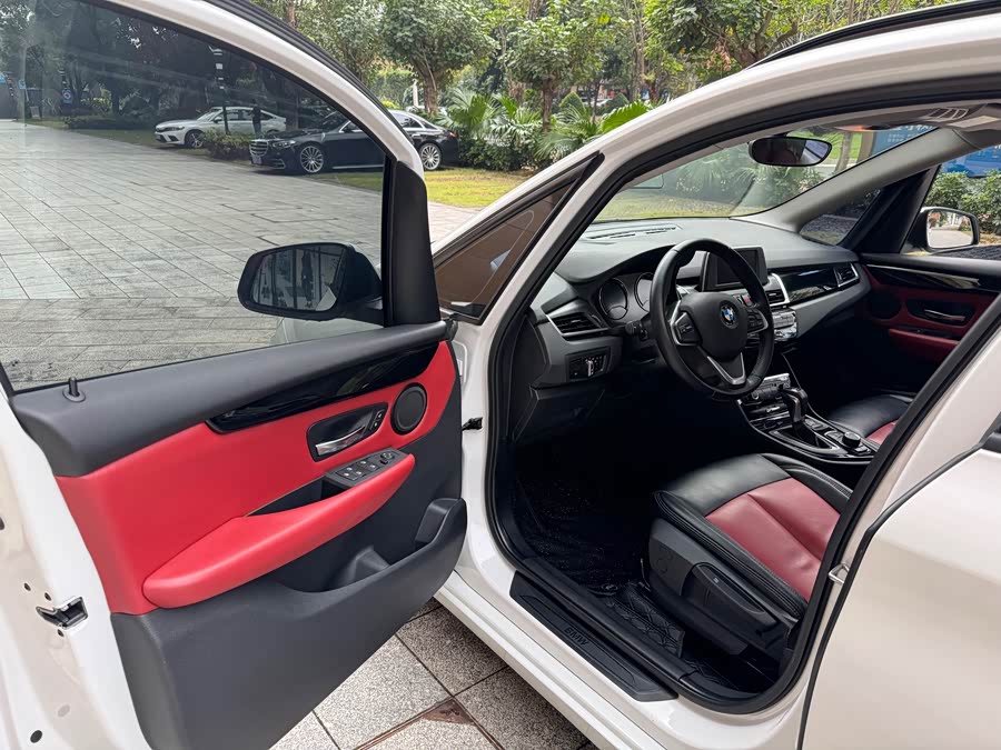 BMW 2 Series Tourer 2019 car image #9