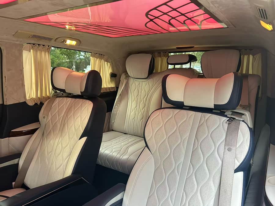 奔驰 唯雅诺 2016 汽车图片 #9