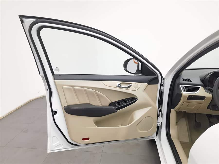 Chery Arrizo 7 2015 صورة سيارة #9