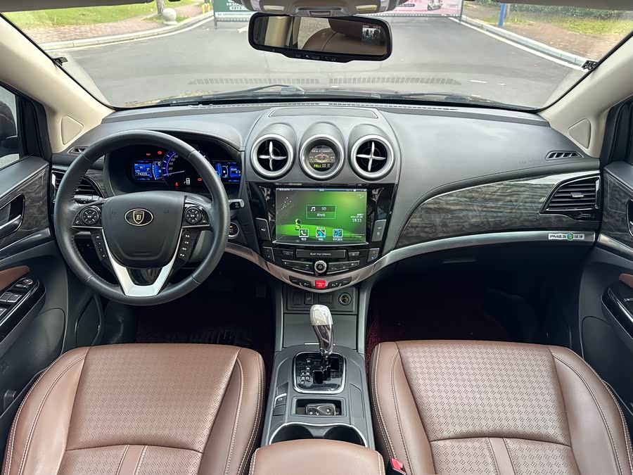 BYD S7 2017 car image #9