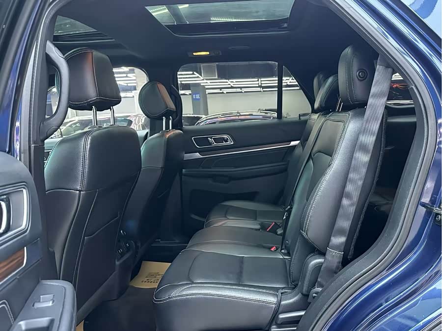 Ford Explorer (Imported) 2016 car image #9