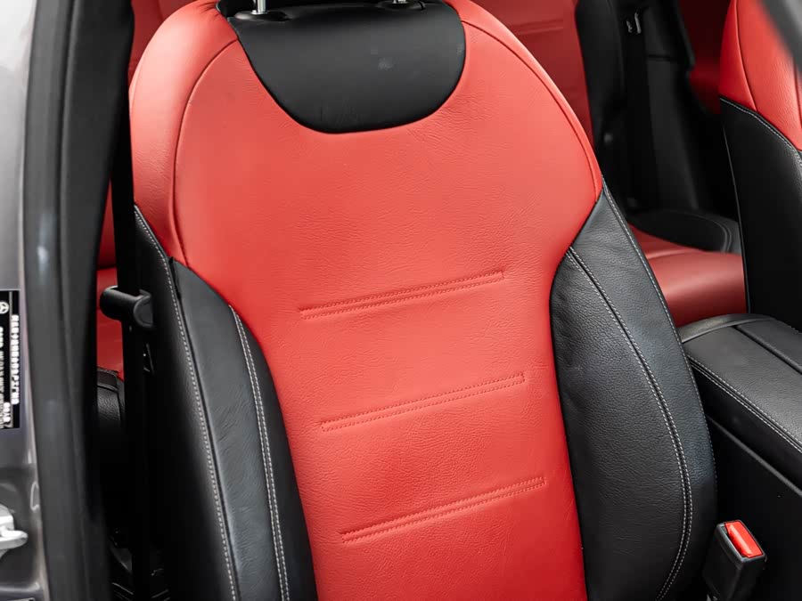 Mercedes-Benz GLB AMG 2021 immagine di auto #9