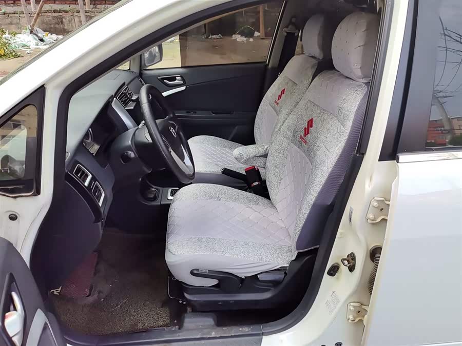 Suzuki Liana A6 2016 immagine di auto #9