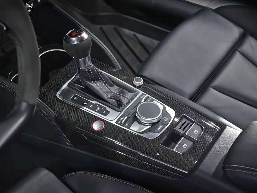 Audi RS 3 2018 car image #9